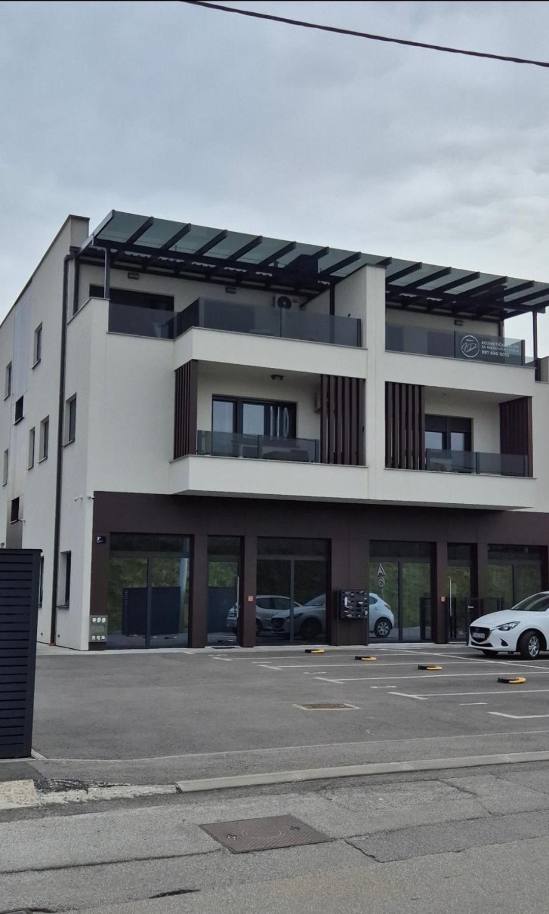Grgic Apartments - Lux Apt2 - Free Parking Zagreb Buitenkant foto